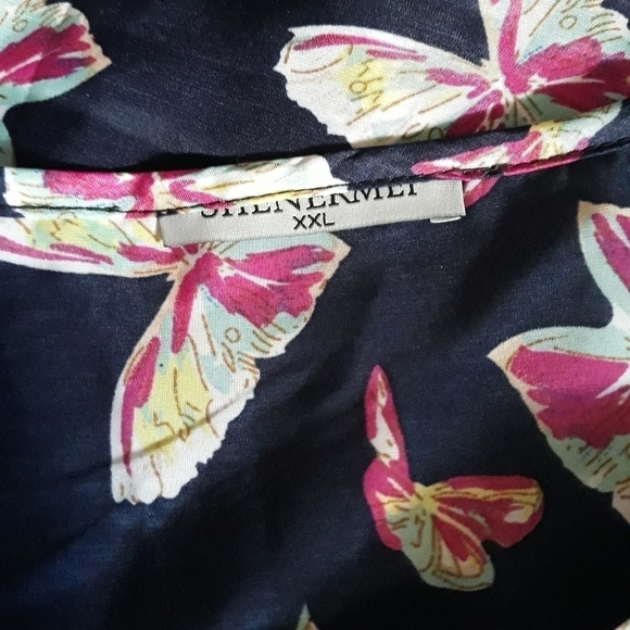 Butterfly tank top size XXL - Picture 3 of 4